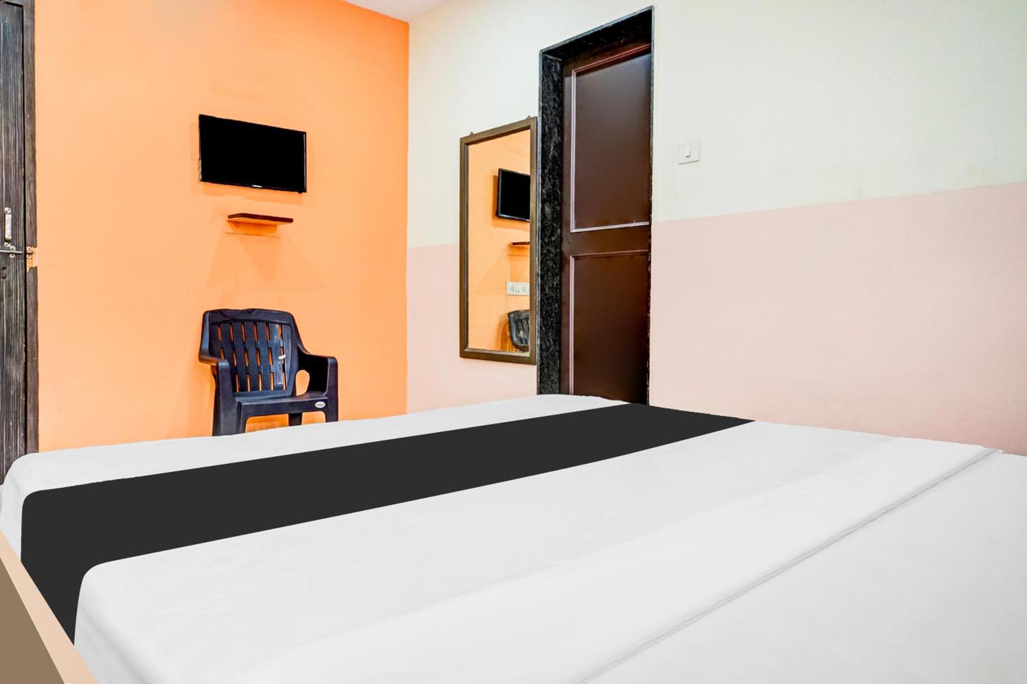 Hotel O Royal Lodge Koregaon المظهر الخارجي الصورة