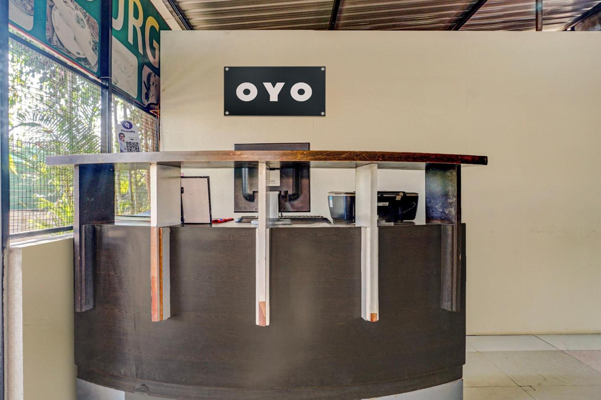 Hotel O Royal Lodge Koregaon المظهر الخارجي الصورة